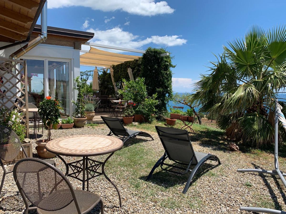 B&B Villa Sveva Rocca Imperiale Ngoại thất bức ảnh